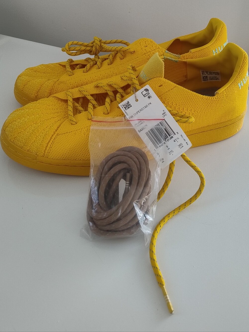 Pharrell Williams x Adidas superstar Primeknit "Bold Gold" Sneakers S42930 9.5